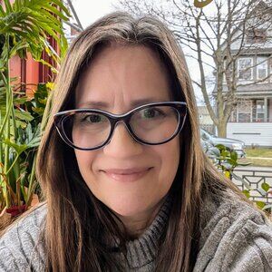 Meet your Posher, Mimi